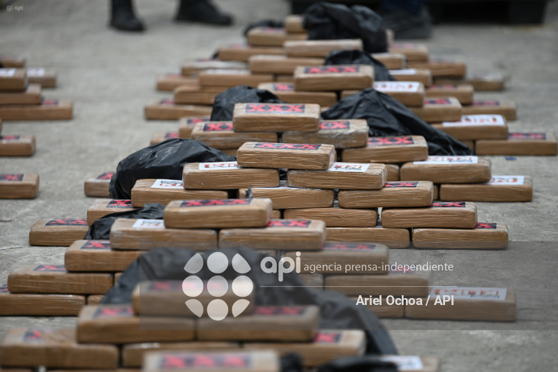 MANTA-DETENIDO-DROGA-PUERTO