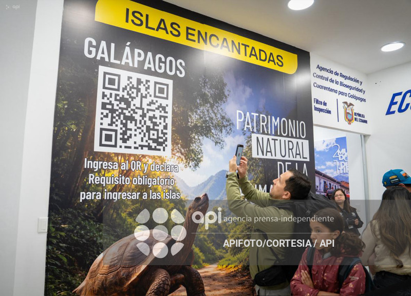 CUENCA-INAGURACION PRIMER VUELO-CUENCA GALAPAGOS