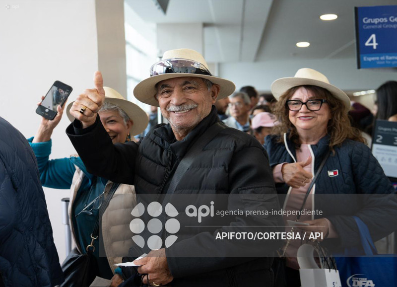 CUENCA-INAGURACION PRIMER VUELO-CUENCA GALAPAGOS