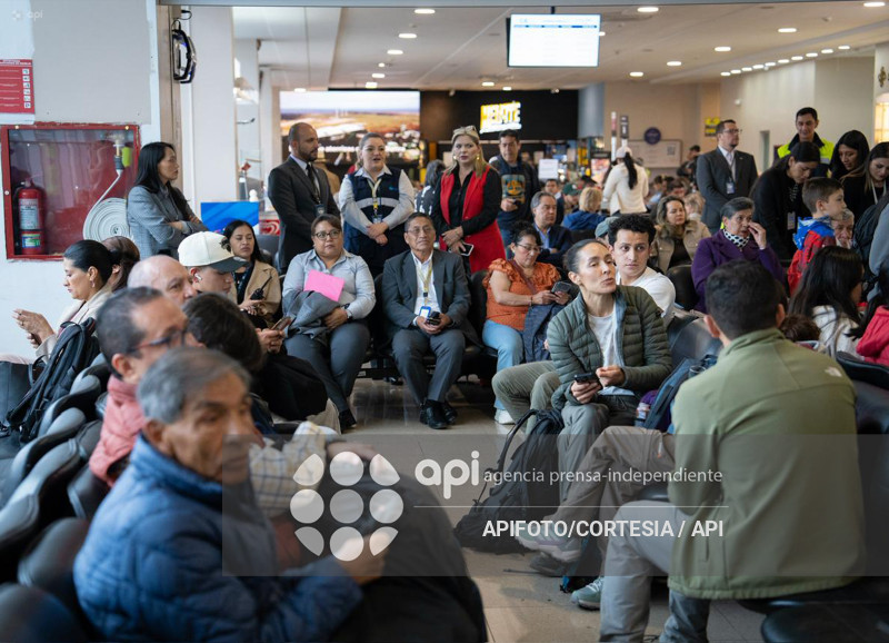 CUENCA-INAGURACION PRIMER VUELO-CUENCA GALAPAGOS