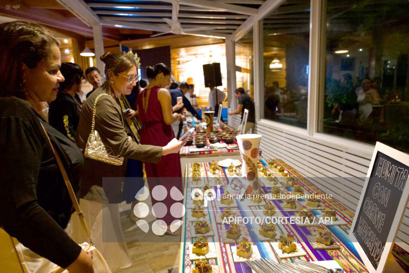 CUENCA-INAGURACION PRIMER VUELO-CUENCA GALAPAGOS