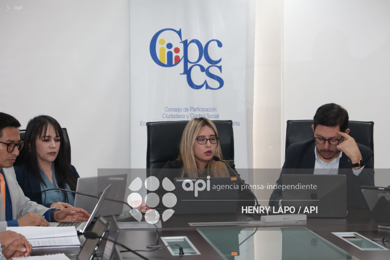 SESION COMISION PARA DESIGNAR FISCAL GENERAL