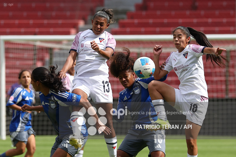 FBL SUPERLIGA FEMENINA GUERRERAS ALBAS LDU VS EMELEC