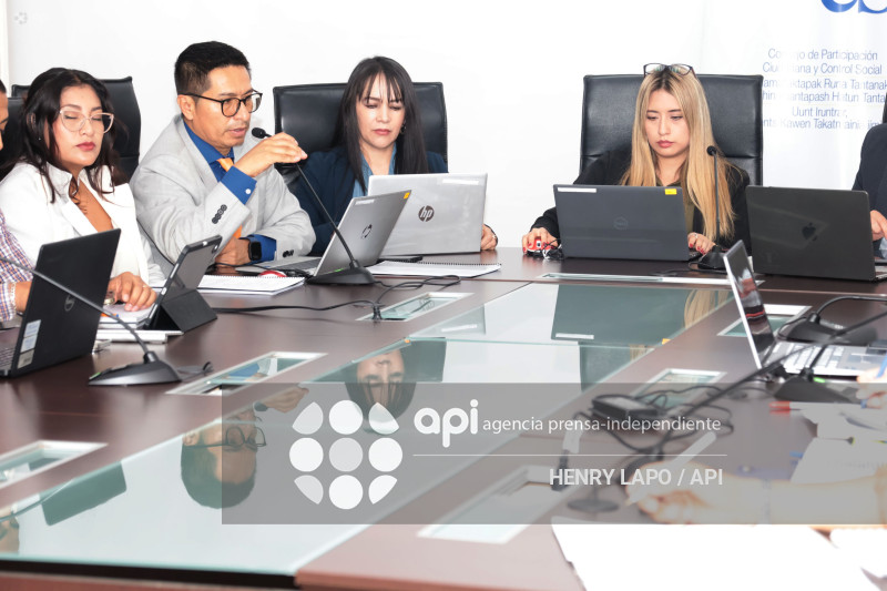 SESION COMISION PARA DESIGNAR FISCAL GENERAL