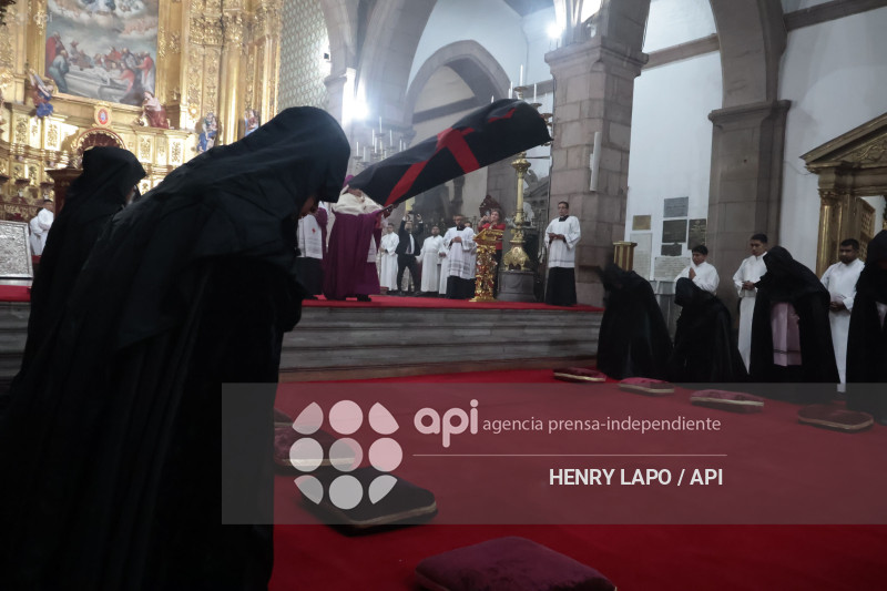 ARRASTRE DE CAUDAZ  SEMANA SANTA