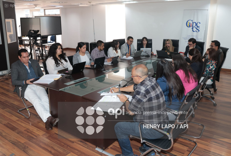 SESION COMISION PARA DESIGNAR FISCAL GENERAL