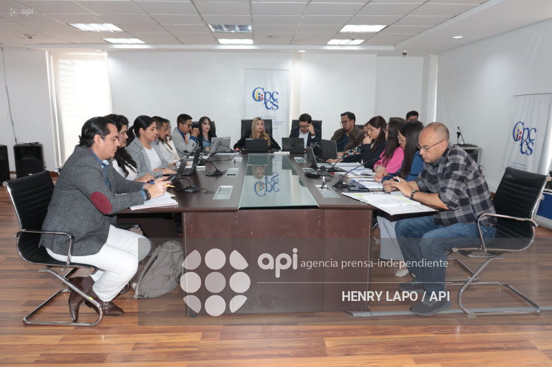 SESION COMISION PARA DESIGNAR FISCAL GENERAL