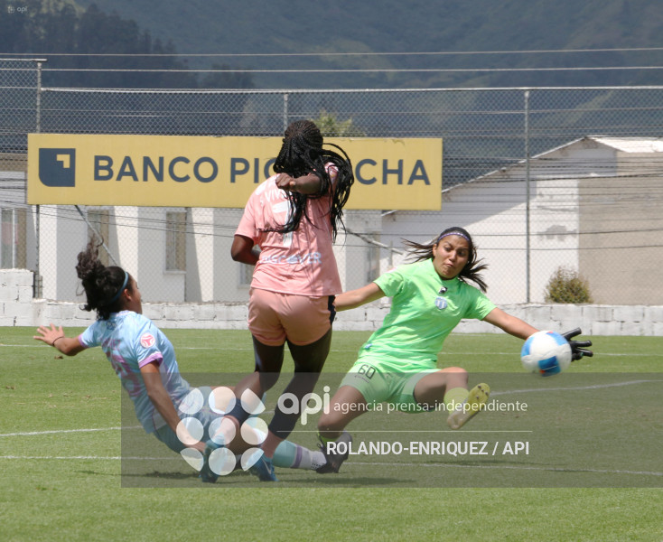 FBL SUPERLIGA FEMENINA CATOLICA VS MACARA