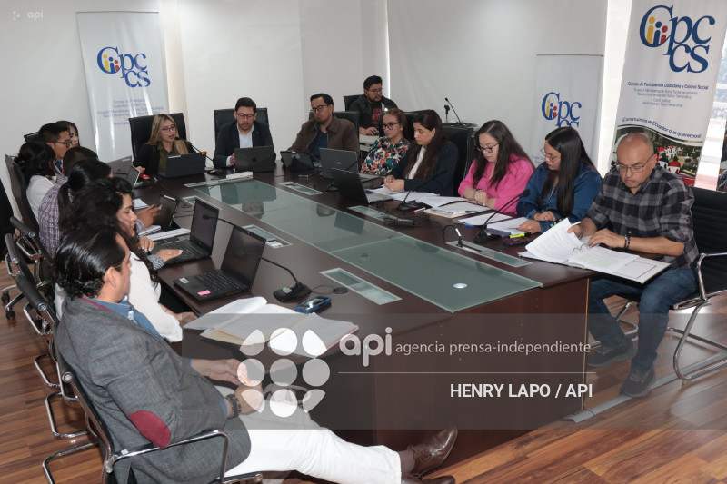 SESION COMISION PARA DESIGNAR FISCAL GENERAL