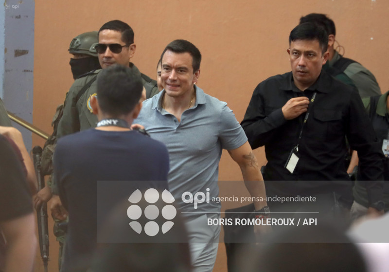 CUENCA-PRESIDENTE DANIEL NOBOA