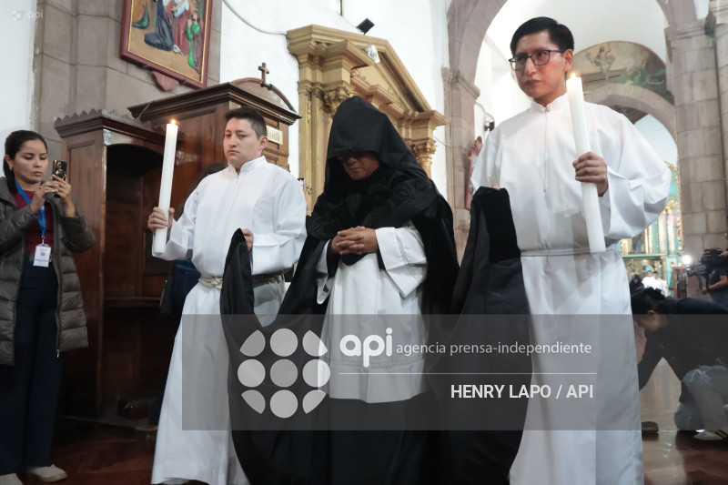 ARRASTRE DE CAUDAZ  SEMANA SANTA