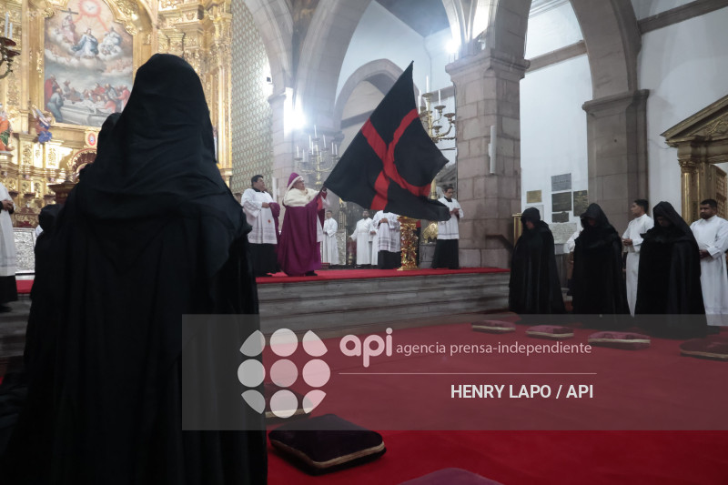 ARRASTRE DE CAUDAZ  SEMANA SANTA