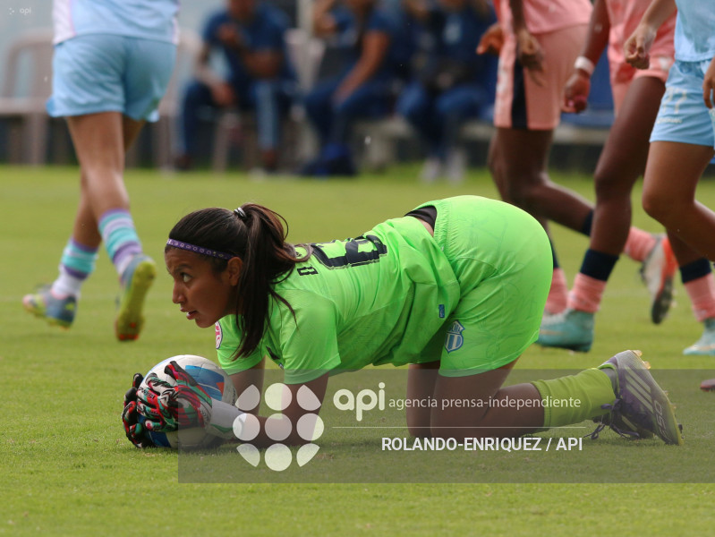 FBL SUPERLIGA FEMENINA CATOLICA VS MACARA
