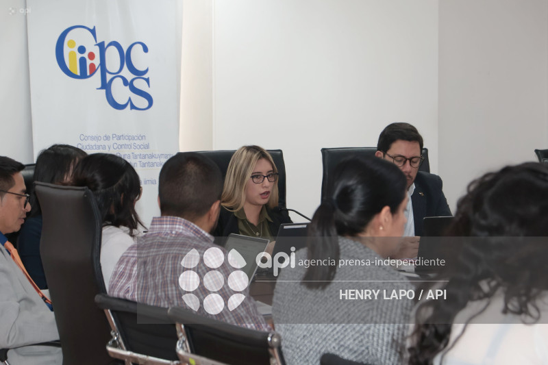 SESION COMISION PARA DESIGNAR FISCAL GENERAL