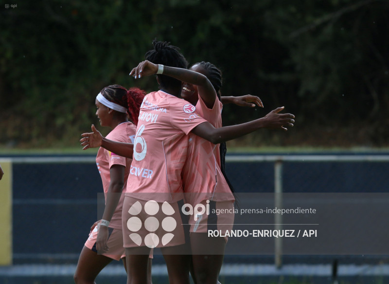 FBL SUPERLIGA FEMENINA CATOLICA VS MACARA