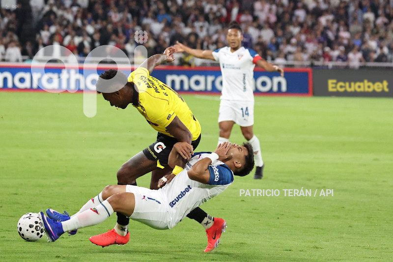 FBL LIGA ECUABET LDU VS BARCELONA