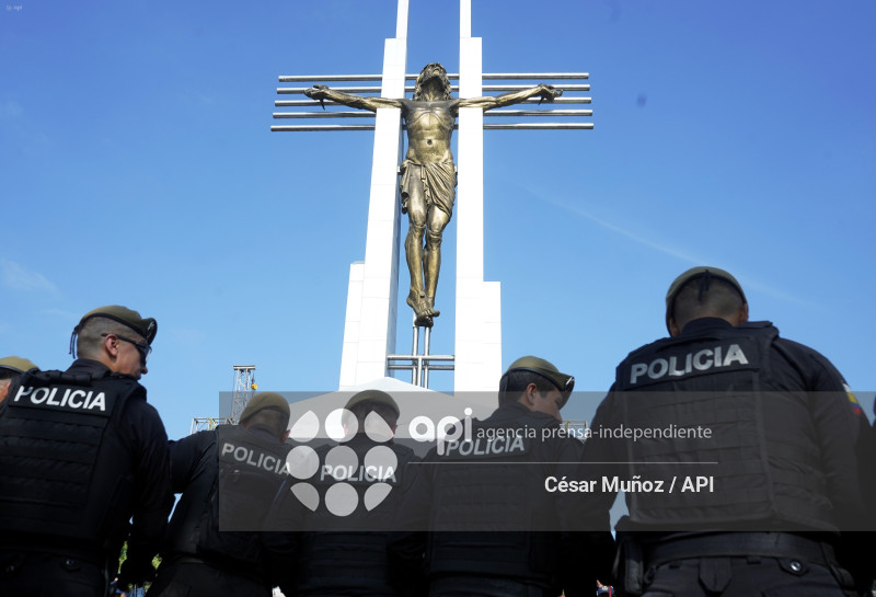 GYE-PROCESION CRISTO DEL CONSUELO