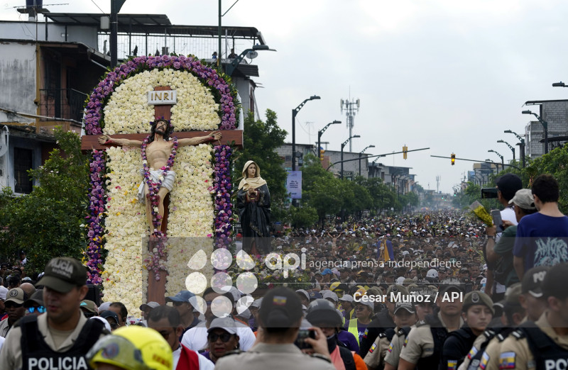 GYE-PROCESION CRISTO DEL CONSUELO