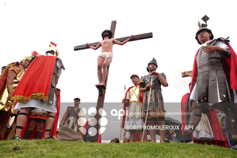 CUENCA-VIACRUSIS-VIERNES SANTO MIRAFLORES