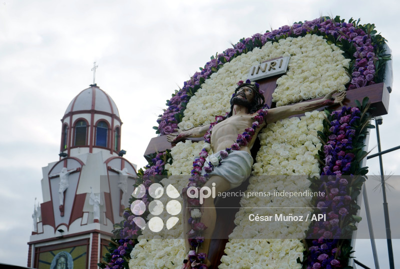 GYE-PROCESION CRISTO DEL CONSUELO