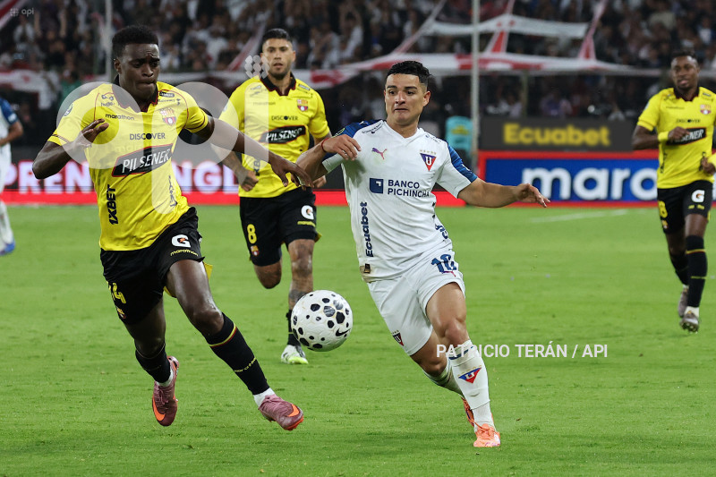 FBL LIGA ECUABET LDU VS BARCELONA