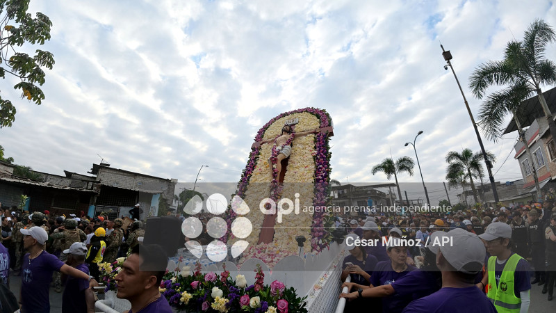 GYE-PROCESION CRISTO DEL CONSUELO