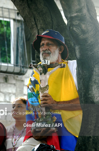 GYE-PROCESION CRISTO DEL CONSUELO