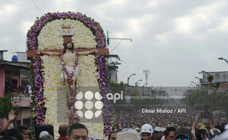 GYE-PROCESION CRISTO DEL CONSUELO