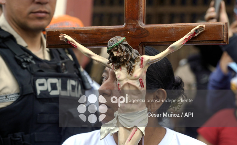 GYE-PROCESION CRISTO DEL CONSUELO