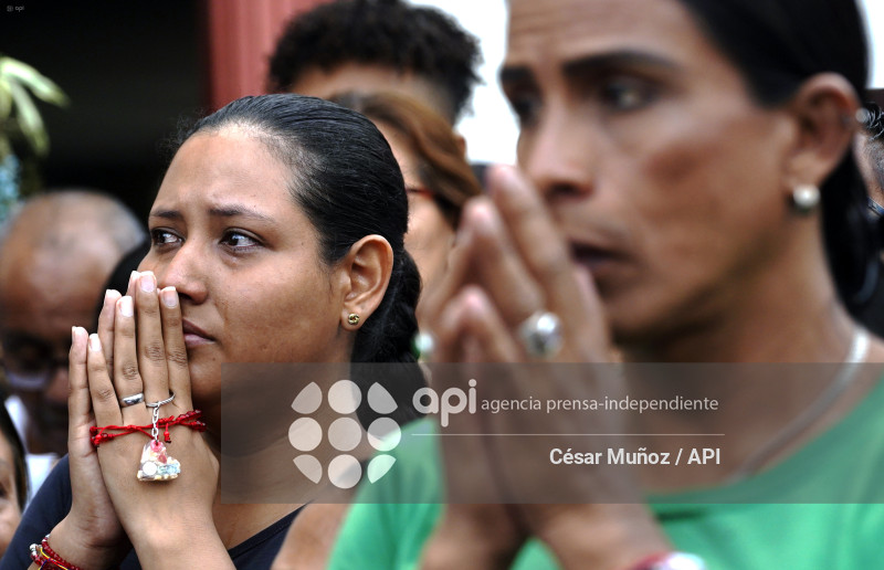 GYE-PROCESION CRISTO DEL CONSUELO