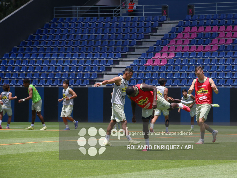 FBL LIGA ECUABET INDEPENDIENTE VALLE VS ORENSE