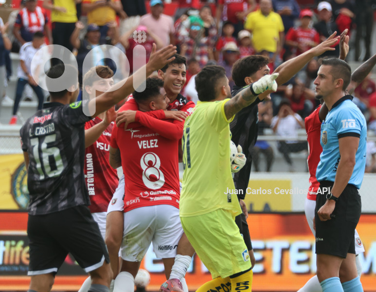 FBL-LIGAECUABET-LEONES FC-DELFIN