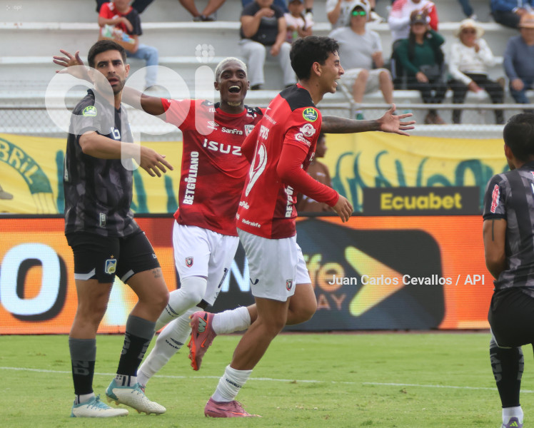 FBL-LIGAECUABET-LEONES FC-DELFIN