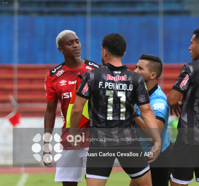 FBL-LIGAECUABET-LEONES FC-DELFIN