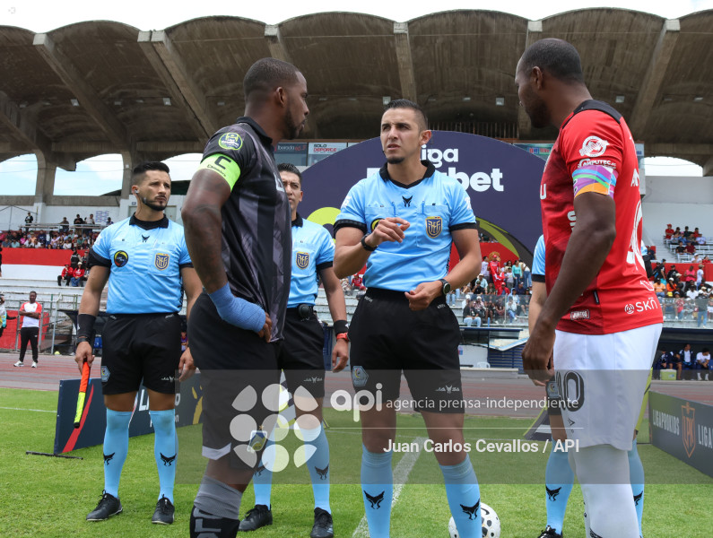 FBL-LIGAECUABET-LEONES FC-DELFIN