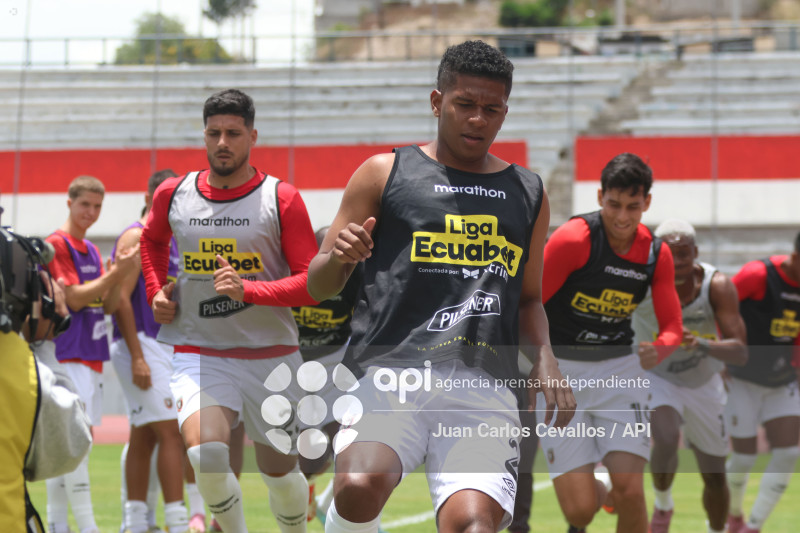 FBL-LIGAECUABET-LEONES FC-DELFIN