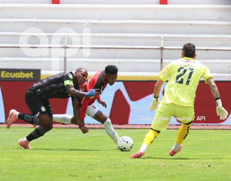 FBL-LIGAECUABET-LEONES FC-DELFIN