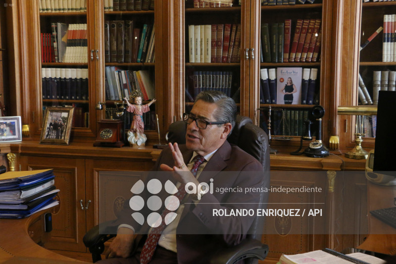 ENTREVISTA JURISTA MARCELO DUENAS SOBRE JORGE GLAS
