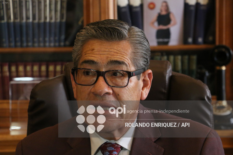 ENTREVISTA JURISTA MARCELO DUENAS SOBRE JORGE GLAS