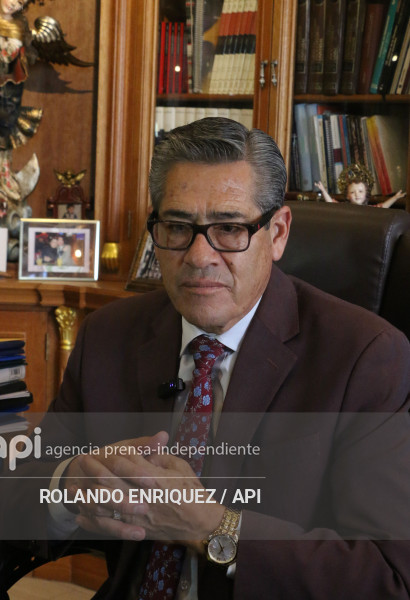ENTREVISTA JURISTA MARCELO DUENAS SOBRE JORGE GLAS