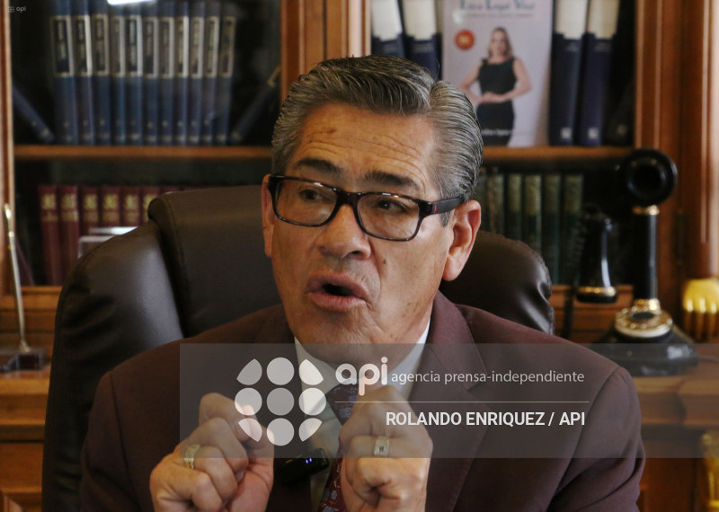 ENTREVISTA JURISTA MARCELO DUENAS SOBRE JORGE GLAS
