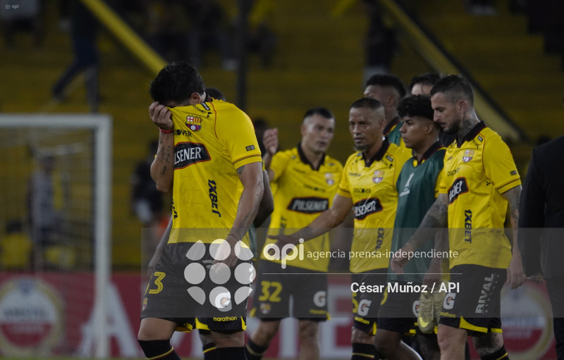 FBL-LIBERTADORES-BARCELONA-CRUZEIRO
