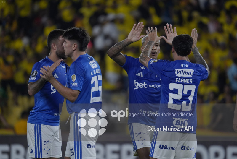 FBL-LIBERTADORES-BARCELONA-CRUZEIRO