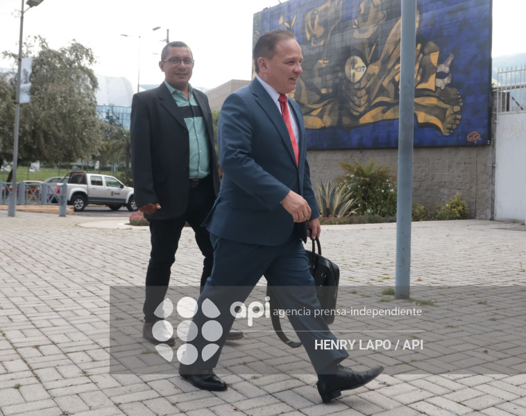 RC SOLICITA DEJAR SIN EFECTO SUSPENSIÓN