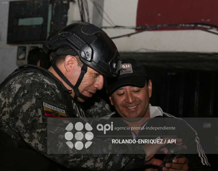 POLICIA OPERATIVOS SEGURIDAD COMITE DEL PUEBLO