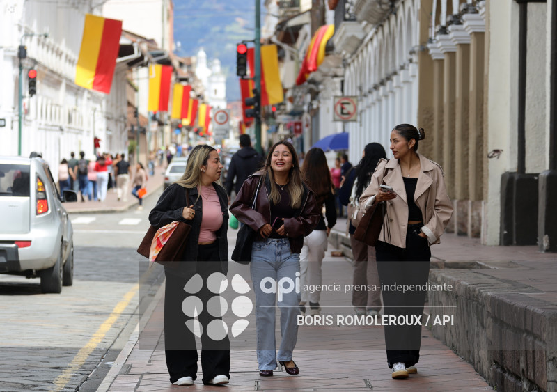 CUENCA-ABANDERAMIENTO-FIESTAS DE FUNDACION
