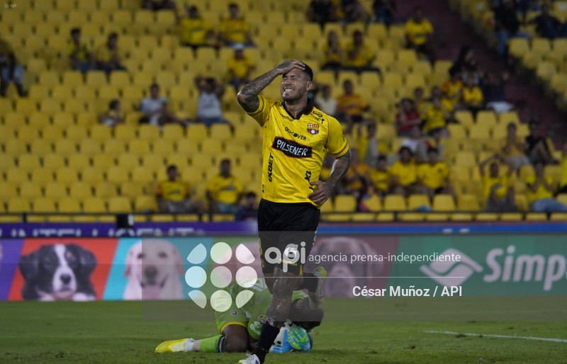 FBL-LIGAECUABET-BARCELONA-LEONES