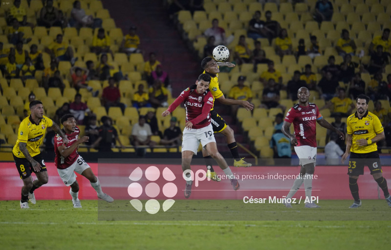 FBL-LIGAECUABET-BARCELONA-LEONES