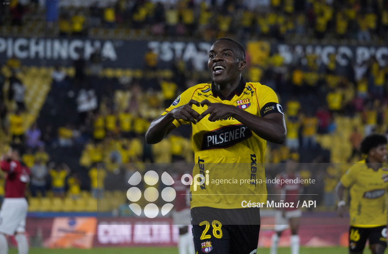 FBL-LIGAECUABET-BARCELONA-LEONES