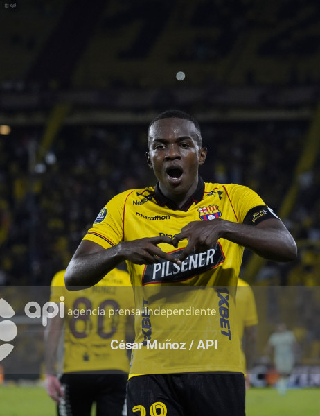 FBL-LIGAECUABET-BARCELONA-LEONES